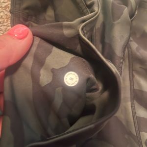 Lululemon fast and free shorts 10” camo size 8